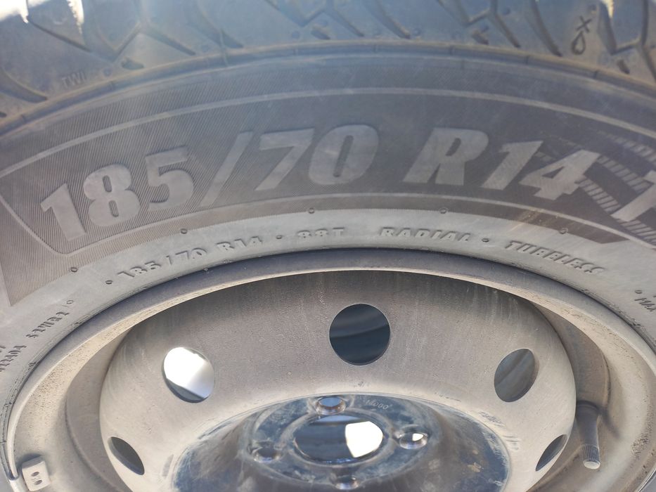 Продам шину в сборе