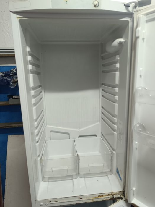 Продам холодильники