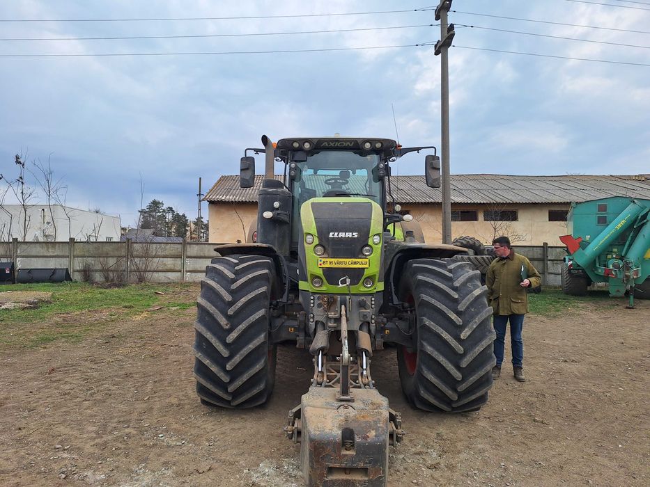 Tractor Claas AXION 960