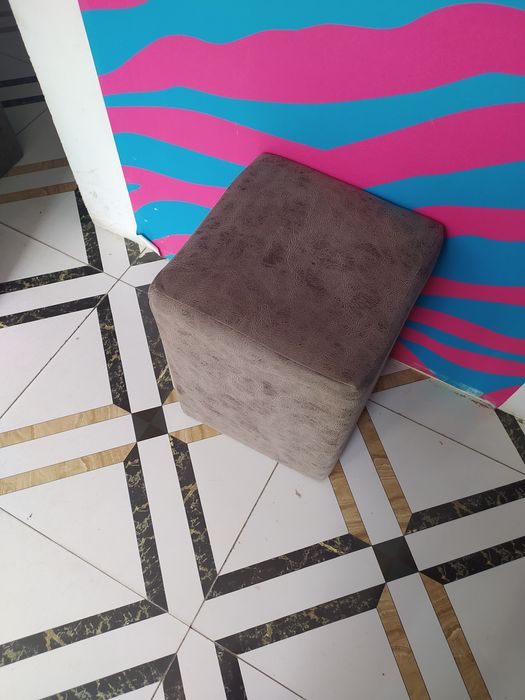 мебел полка пуфик стол сотилади