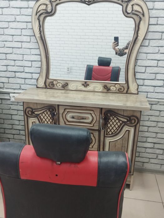 Yangi oyna yangi kreslo