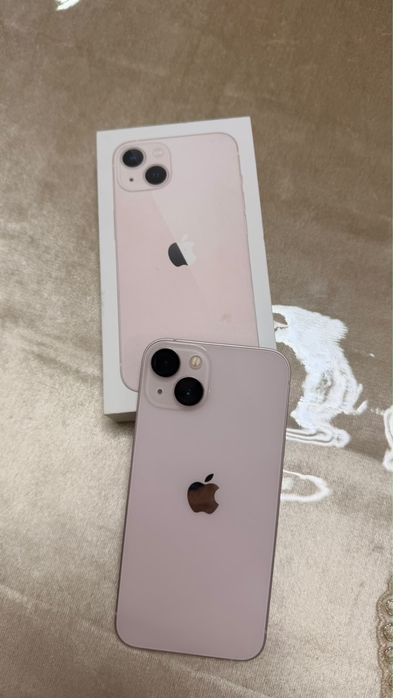 iPhone 13 цвет:розовый
