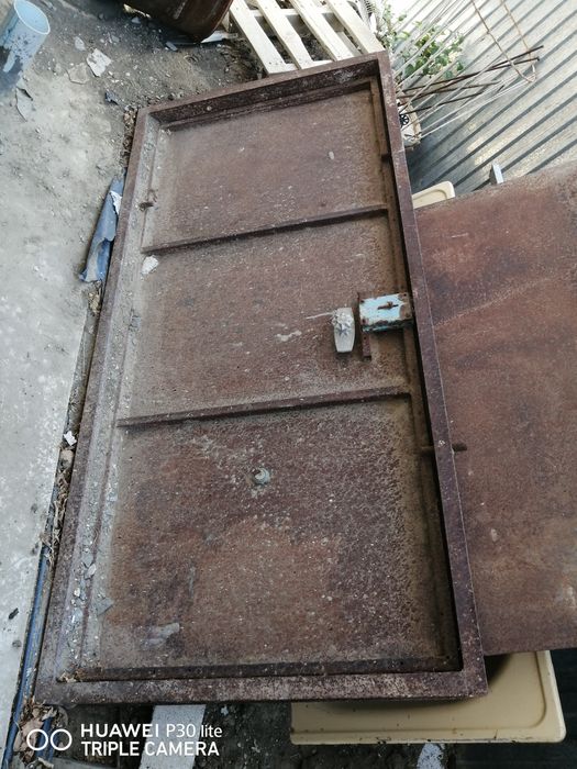 Железный    дверь