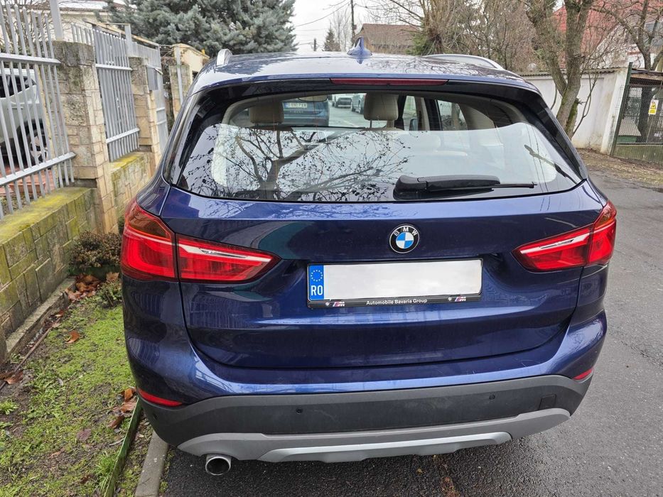 BMW X1 1.8x drive