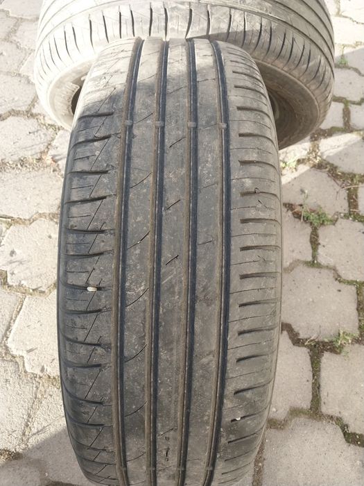 2 шины Cordiant 215 65 R16.