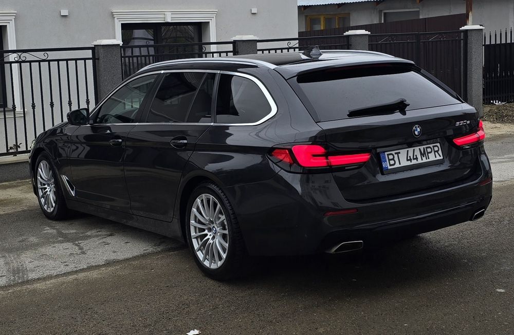 Bmw 530e * Plug-In Hybrid * 2.0 benzina + electric * 292 Cp