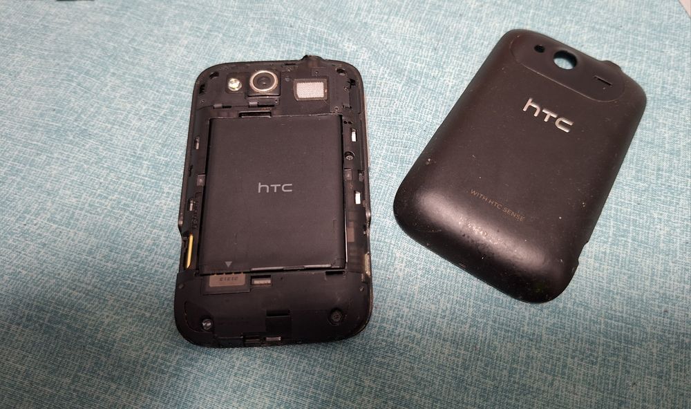 Смарт телефон HTC Wildfire S