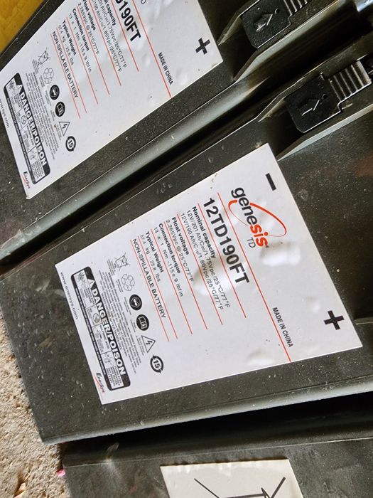 Надежные б/у AGM аккумуляторы 12В 190Ач для солнечных батарей