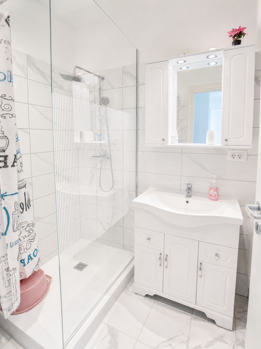 Direct proprietar - inchiriez apartament decomandat (Militari Residence )