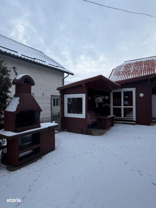Casa  spatioasa , teren 3300 mp, Dornesti