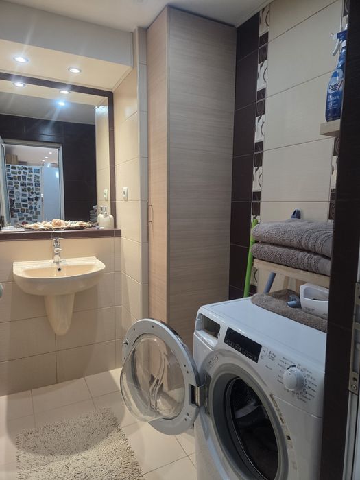 Дава се под наем Тристаен апартамент в Русе, Хъшове - 93 кв.м за 398.82 € - Снимка #9