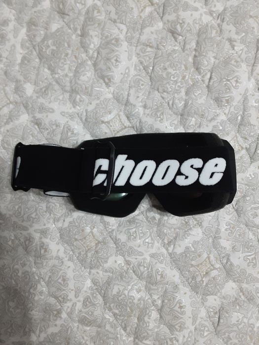 Продаю новую г/л маску-очки