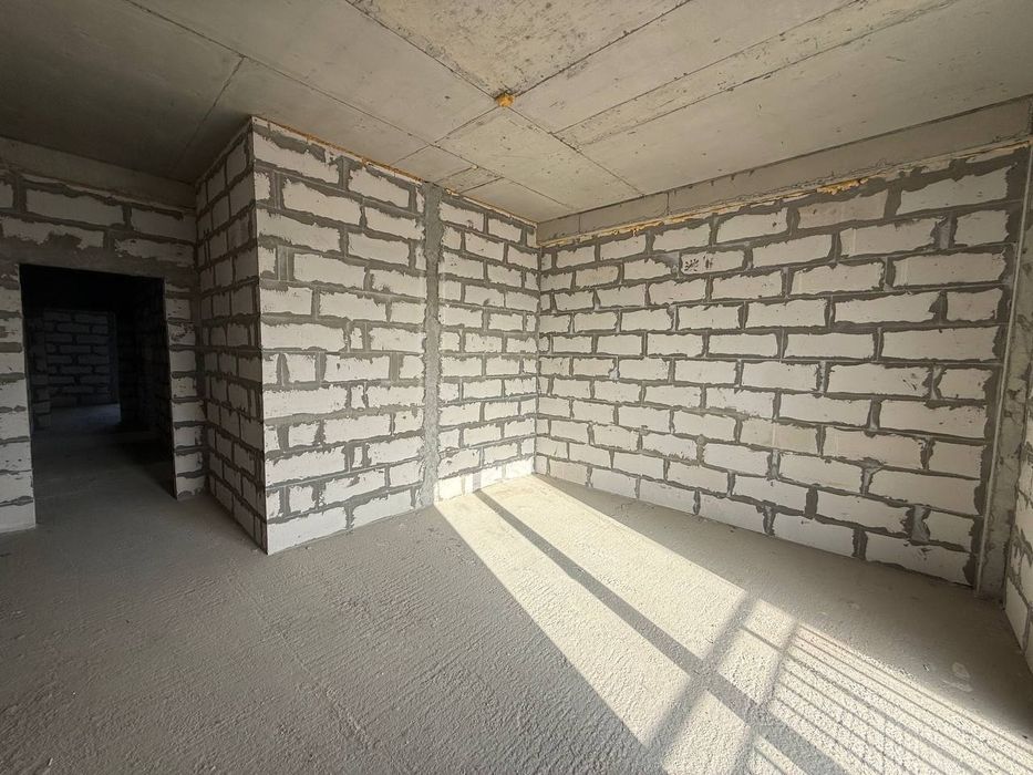 Продаётся каробка квартира Мирзо Улугбекиским районе