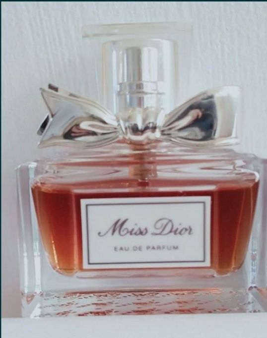 Продаю Парфюм Miss Dior!