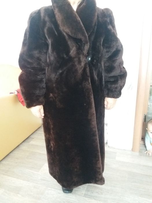 Шуба  цигейковая