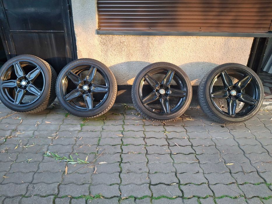Vand jante  cu tot cu cauciucuri de iarna x3 sau seria 7