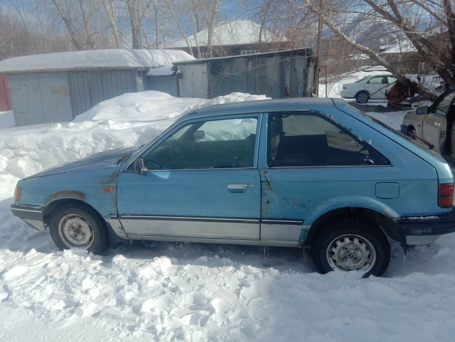 Продам мазду 323