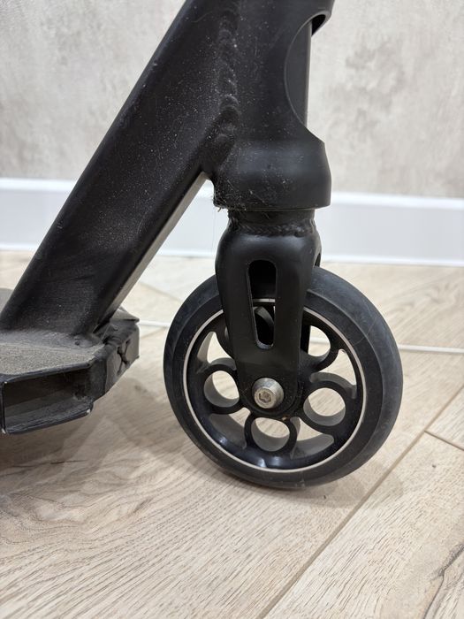 Самокат трюковой