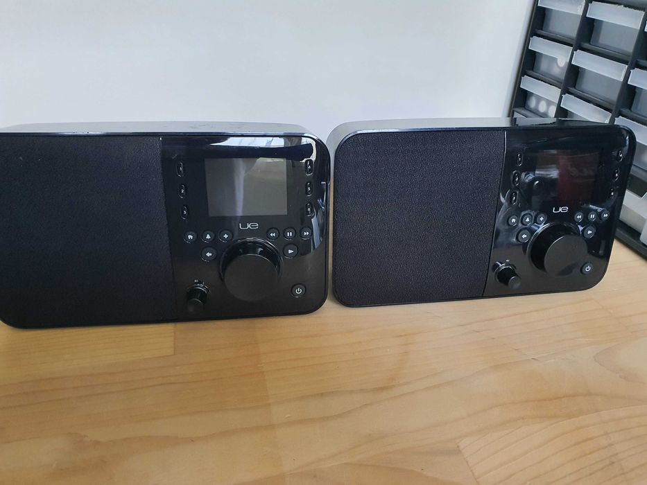 Doua Logitech Squeezebox radio X-R0001 Smart