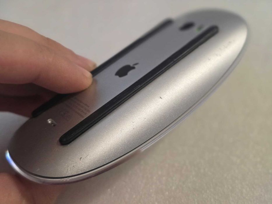 Mouse Apple Magic Gen 2, A1657 1300 DPI 2 butoane Lightning port White