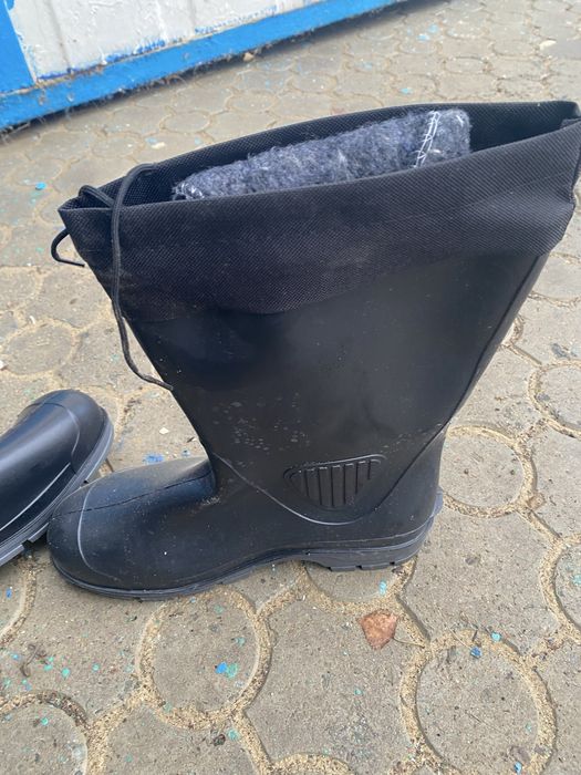 Резиновые сапоги 41,42,44,45