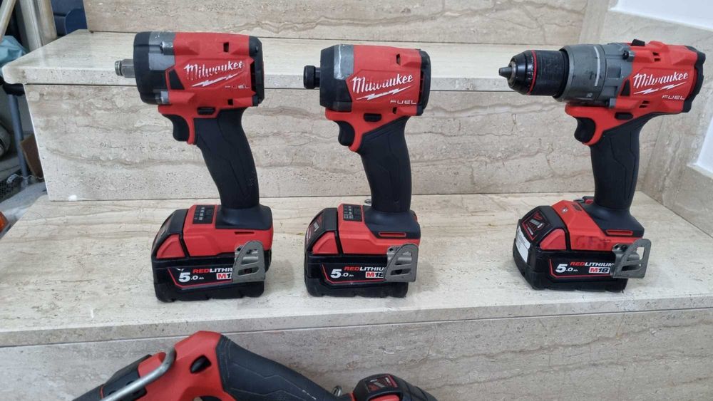 Scule Milwaukee M18