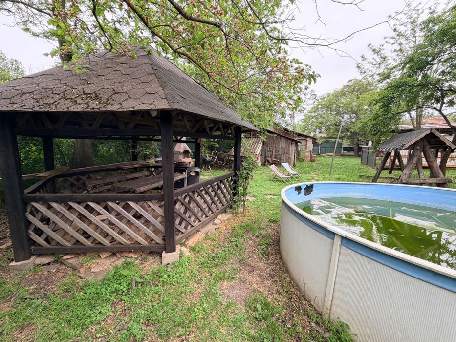 Casa de vacanță, rezidenta secundară Perișor