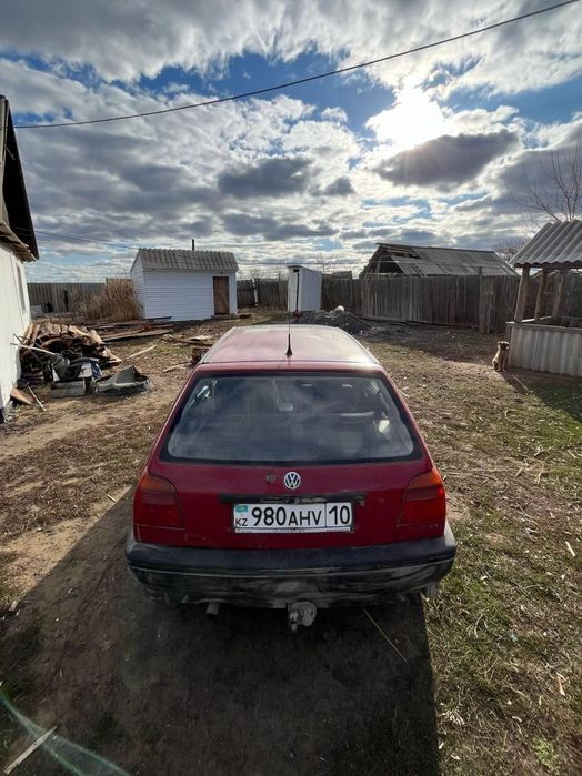 Продам гольф 3 92 год 1,8