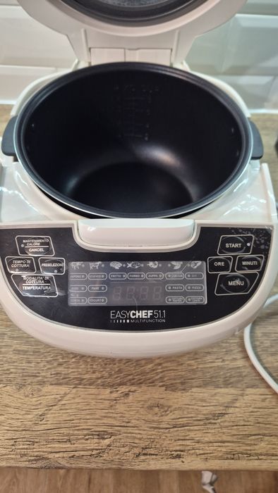Aparat robot  gatit multifuncțional,multucooker easychef 51.1