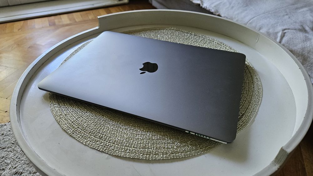 Macbook Air M1 13" 8GB RAM, 256 GB