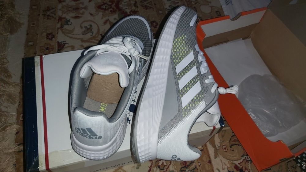 Кроссовки Adidas