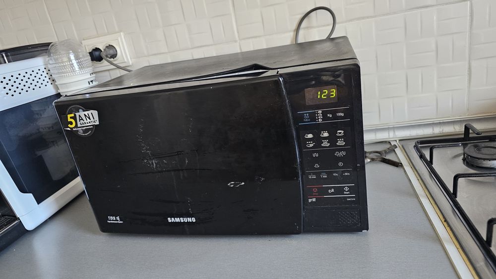 Cuptor cu microunde Samsung