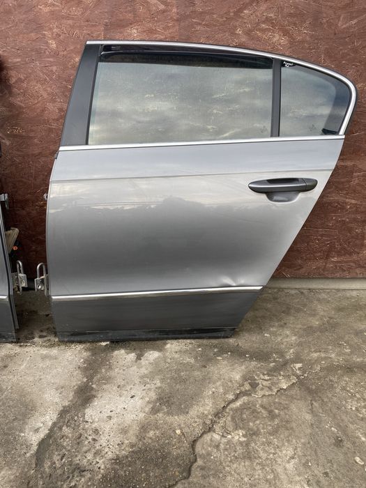 Portiera Spate St Vw Passat B6 Berlina Pret 250 lei