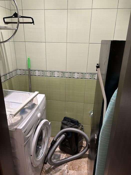 Дава се под наем Тристаен апартамент в Варна, Автогара - 115 кв.м за 715 € - Снимка #11