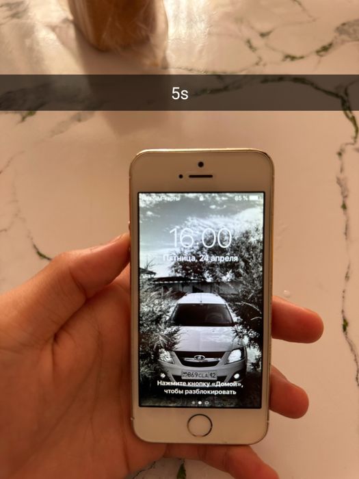 Iphone.       5s