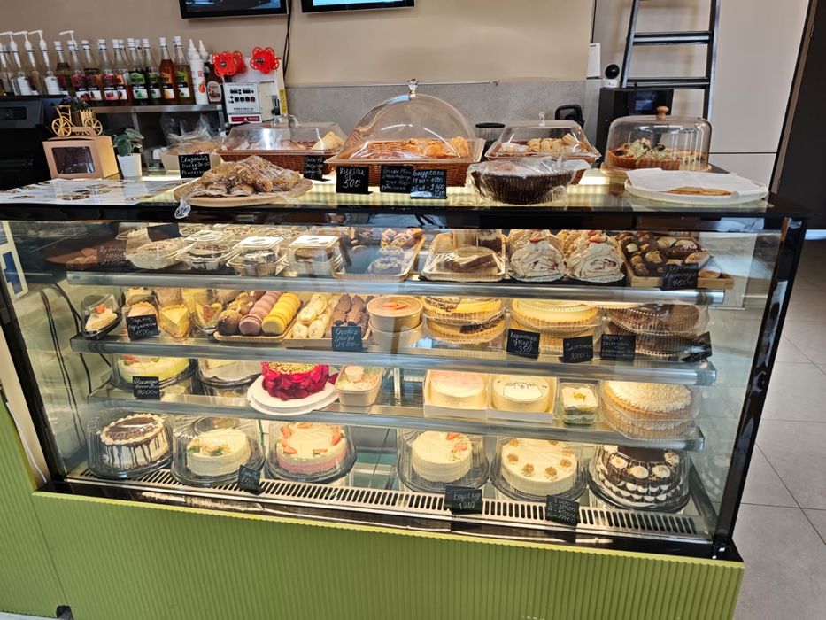 Витринный холодильник