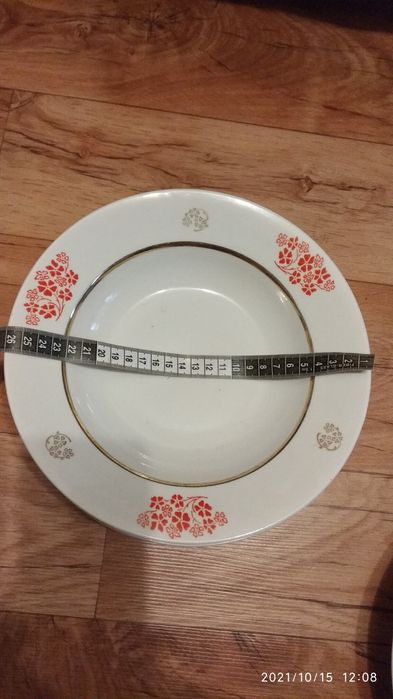 Тарелочки суповые,бокалы