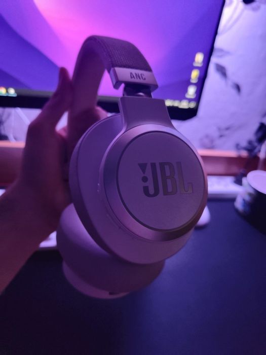 Наушники JBL660NC