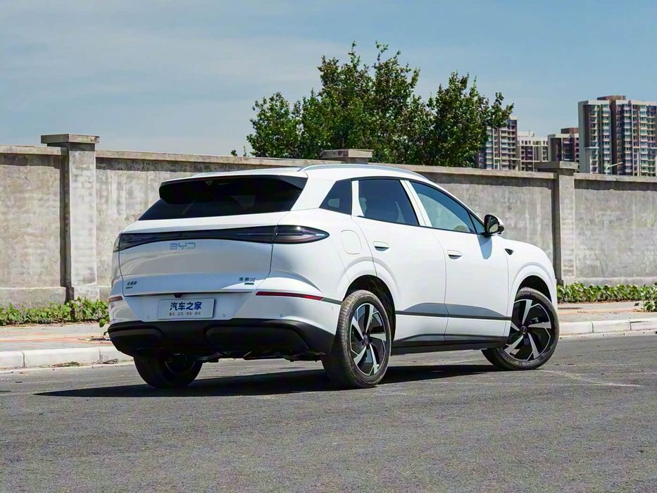 Byd Sealion 06 DM-i гибрид в наличии, перечисление есть