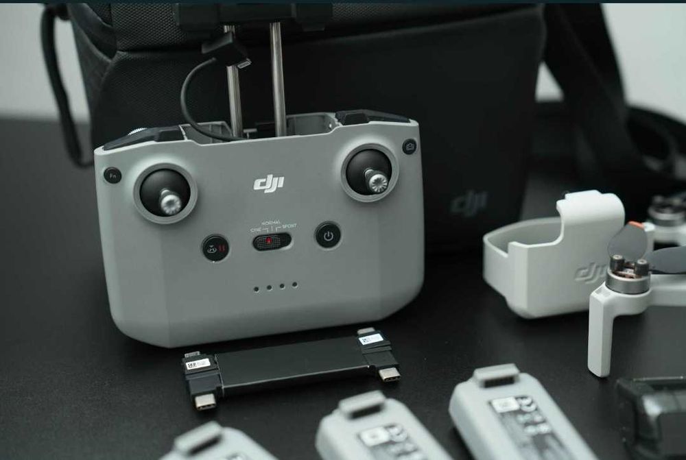 DJI Mini 2 fly more combo