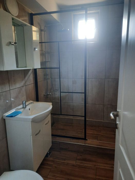 Închiriez apartament 2 camere