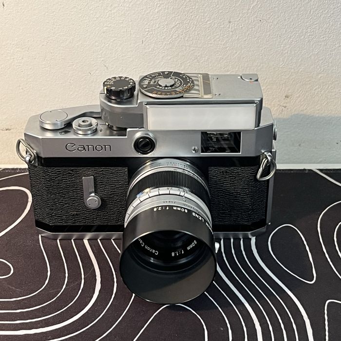 Aparat foto pe film Canon P