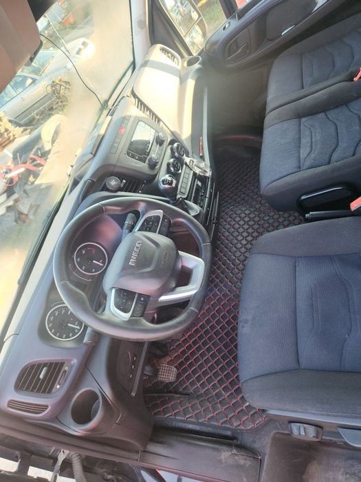 De vanzare Iveco Daily autoplatforma 2020