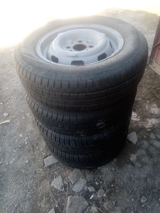 Продам колеса в сборе в торг есть