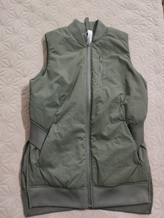 Vesta dama Lululemon primaloft polyester măr 2