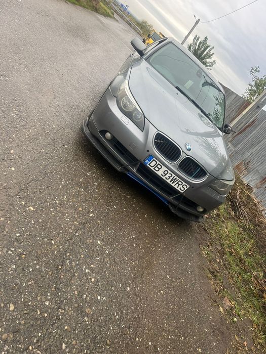 Dezmembrez BMW e60 525i automat