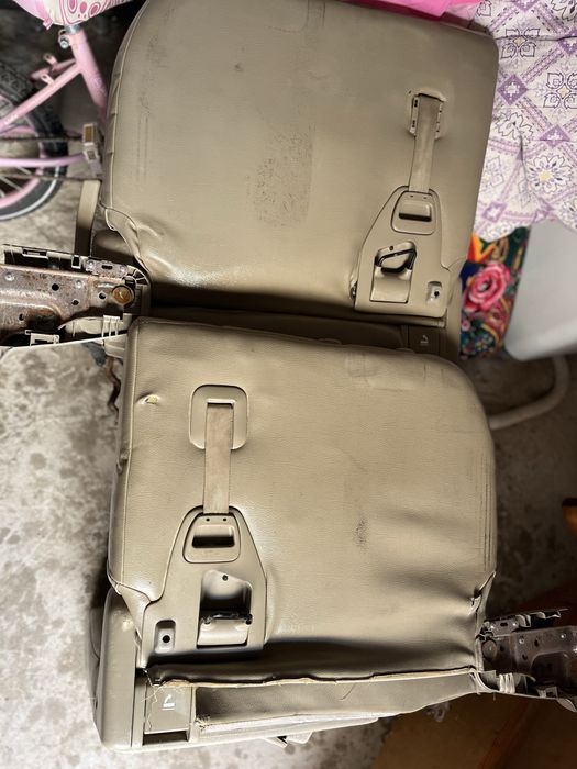 Продам заднее сиденье Lexus LX 470