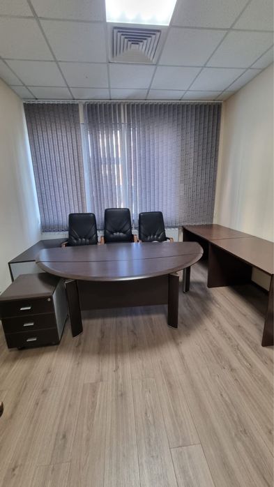 Шикарный кабинет руководителя