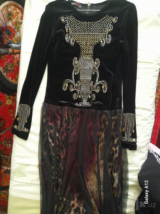 Ayollar kiyimlari