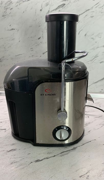 Продавам сокоизтисквачка